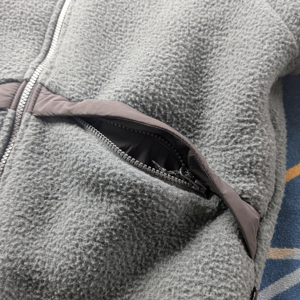 Tentree EcoLoft Reversible Fleece Jacket - Picture 9 of 12